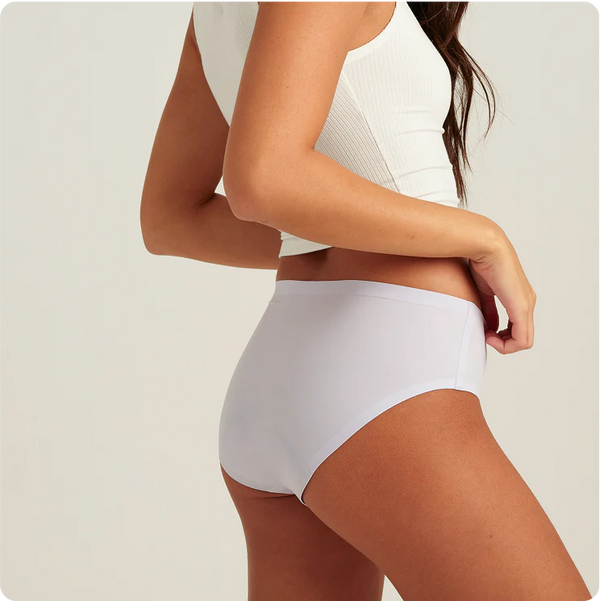 Model wearing Leakproof Seamless underwear